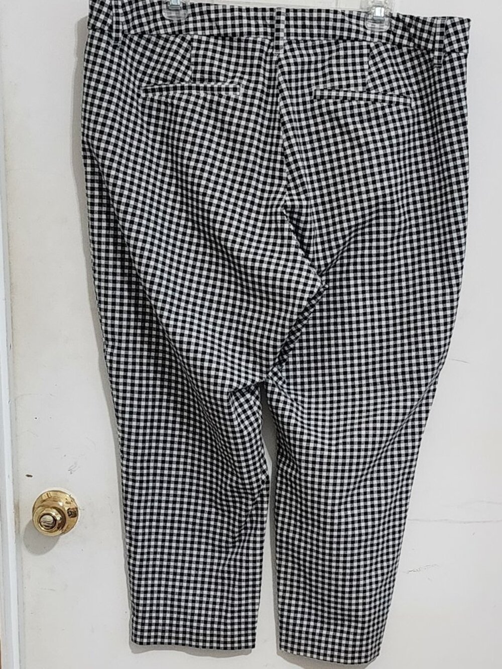 Old Navy, Women's Black and White Checks, Size 20, (Plus Size) - Picture 2 of 9